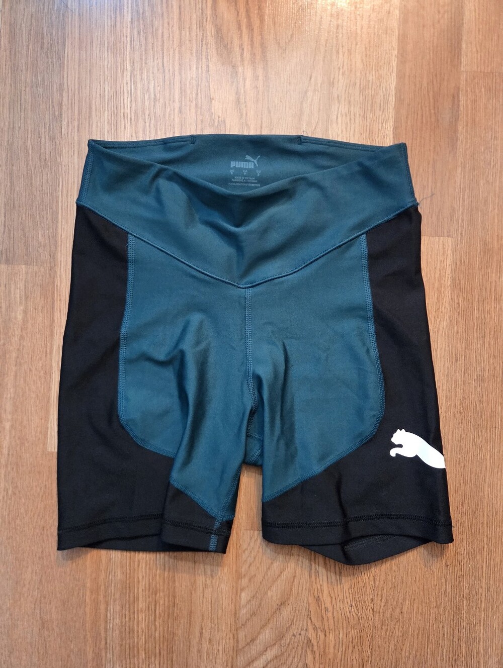 Puma Womens Biker Shorts (S)